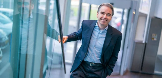 Wilbert Mooren volgt Nico Cusell op als notaris