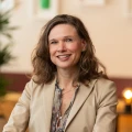 Iris Hoen